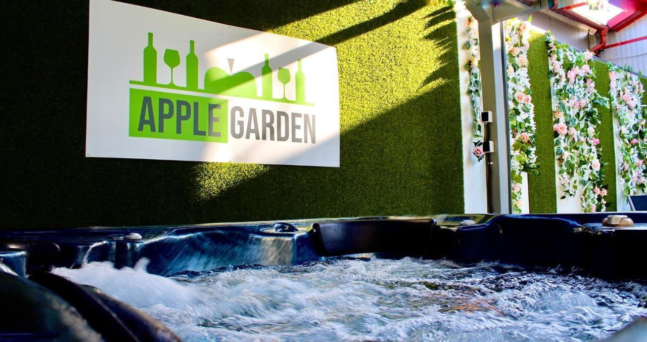デブレツェン Applegardenヴィラ エクステリア 写真